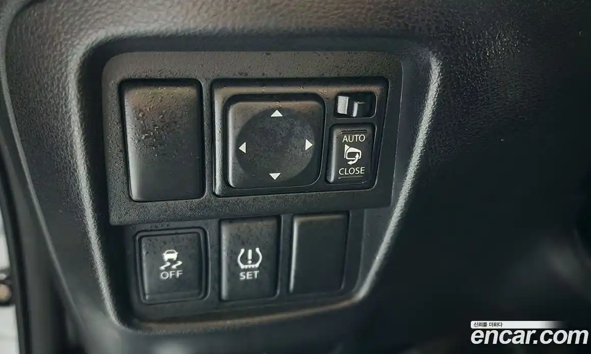 Nissan Juke 2016 1.6 Автомат в Москве № 248781, фото 18