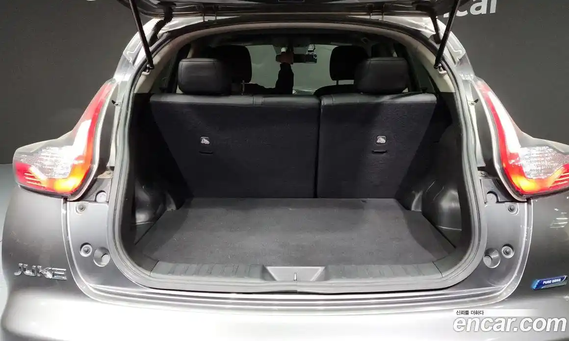 Nissan Juke 2016 1.6 Автомат в Москве № 248781, фото 20