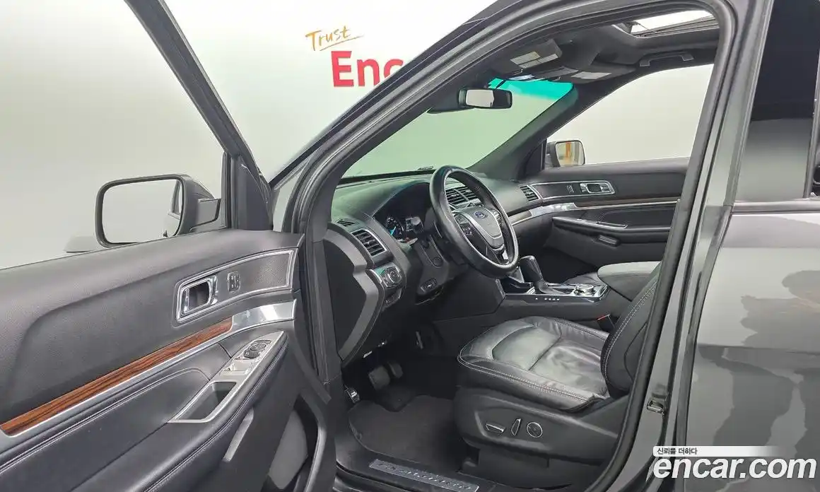 Ford Explorer 2017 2.3 Автомат в Москве № 255632, фото 20