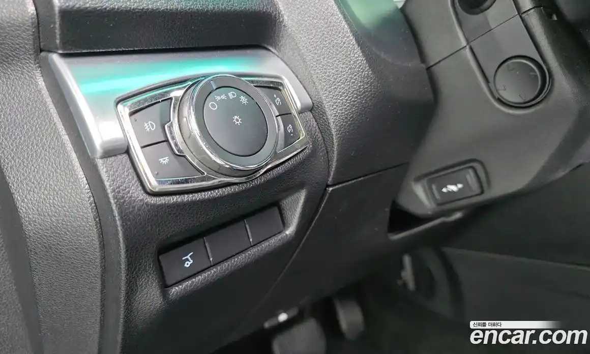 Ford Explorer 2017 2.3 Автомат в Москве № 255632, фото 5