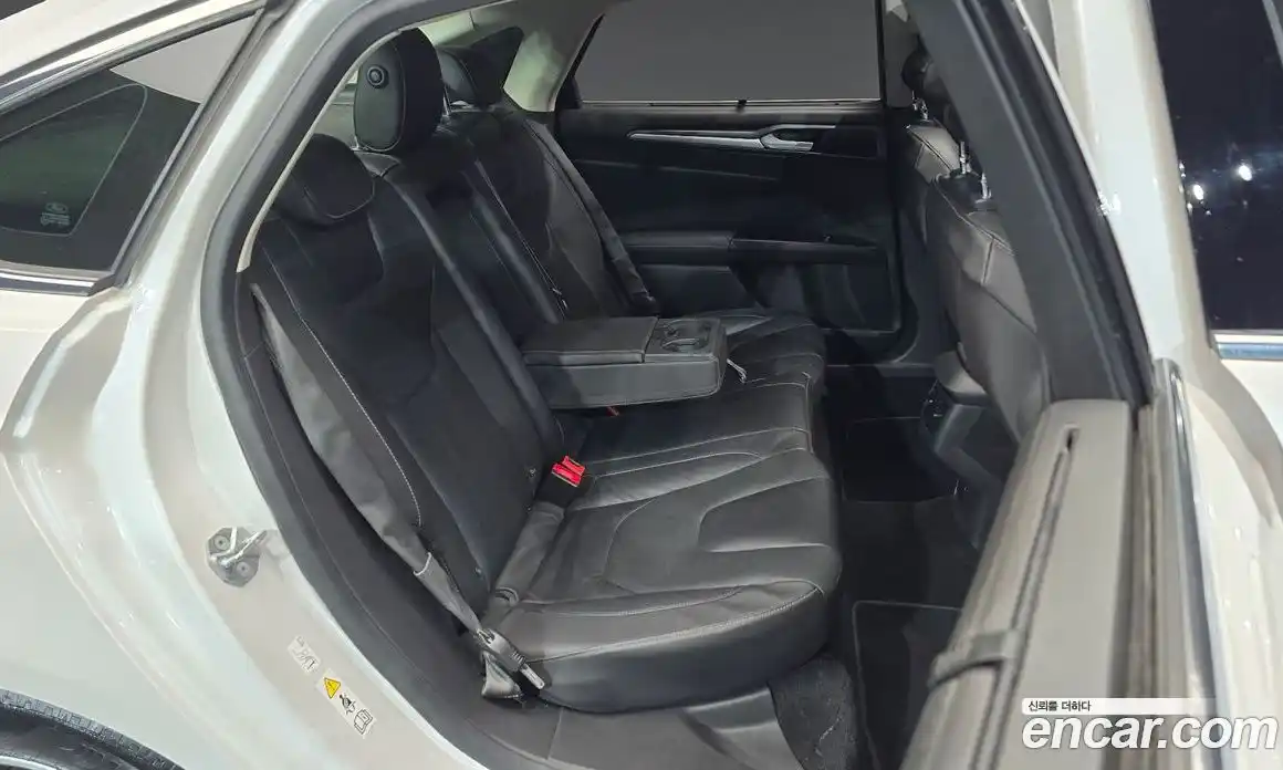 Ford Mondeo 2015 2.0 Автомат в Москве № 257316, фото 19