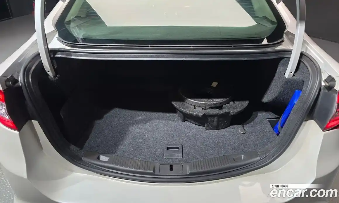 Ford Mondeo 2015 2.0 Автомат в Москве № 257316, фото 4