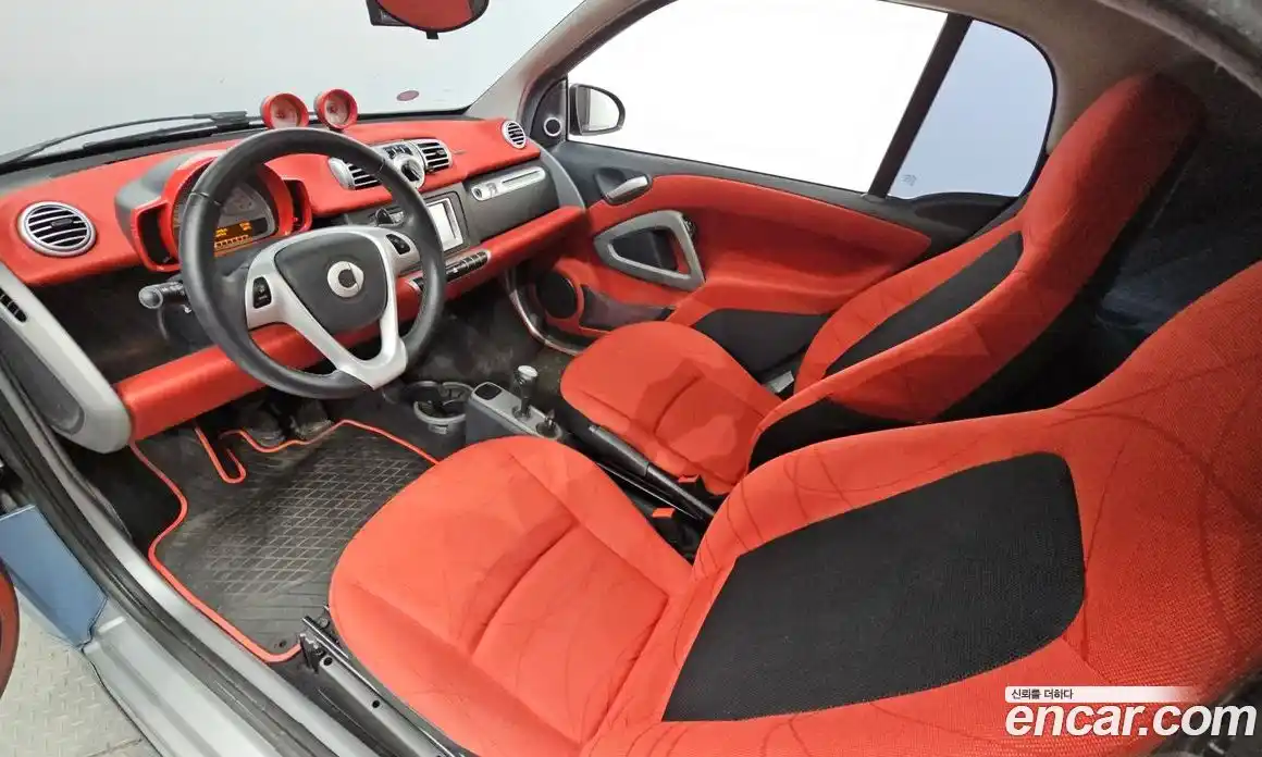 Smart Fortwo 2012 1.0 Автомат в Москве № 259359, фото 7