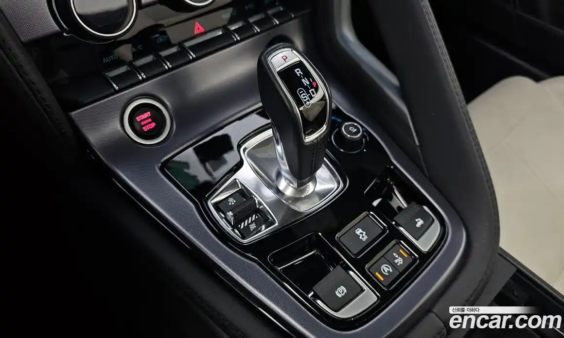 Jaguar F-Type 2023 2.0 Автомат в Москве № 263187, фото 7