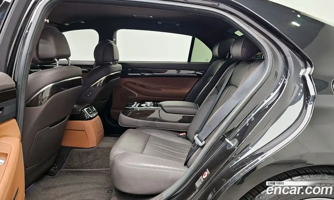 Genesis G90 2019 3.8 Автомат в Москве № 27254, фото 12