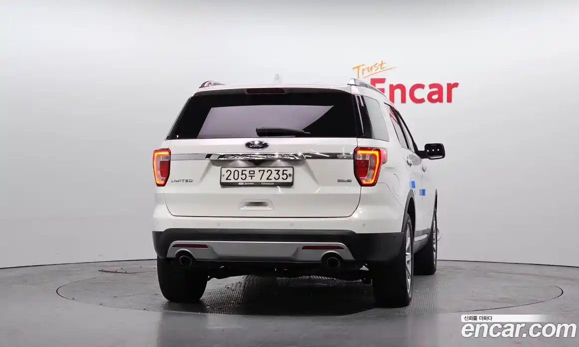 Ford Explorer 2017 2.3 Автомат в Москве № 281310, фото 11