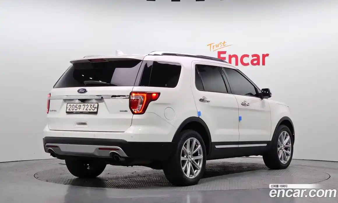 Ford Explorer 2017 2.3 Автомат в Москве № 281310, фото 4