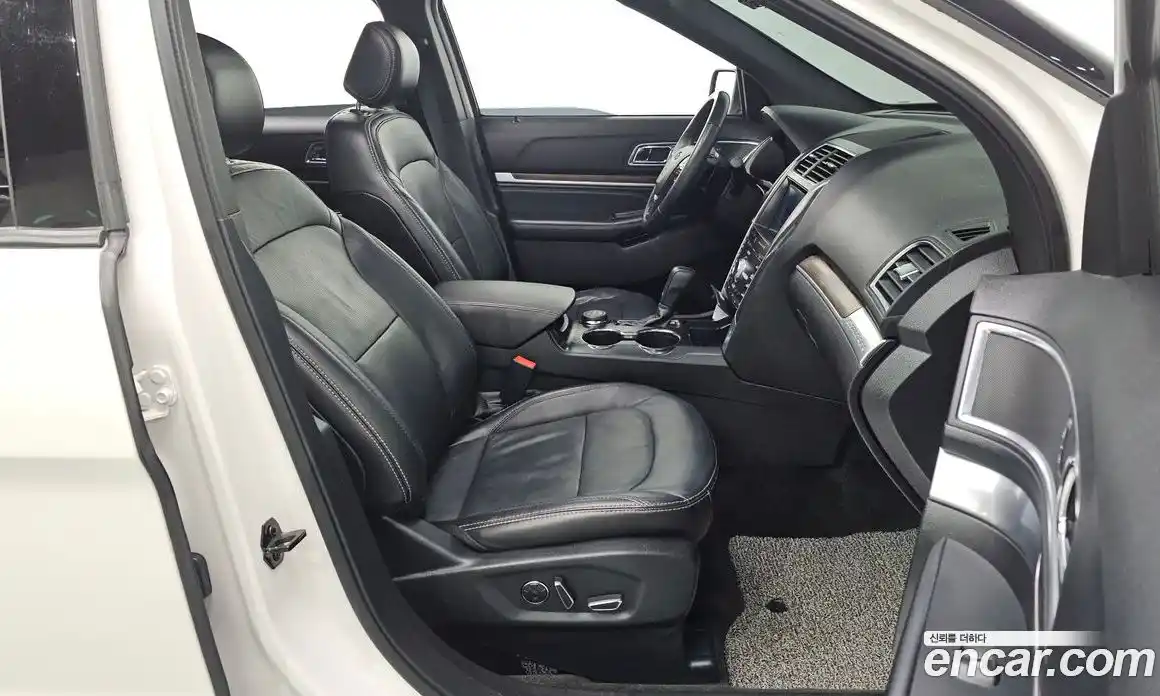 Ford Explorer 2017 2.3 Автомат в Москве № 281310, фото 6