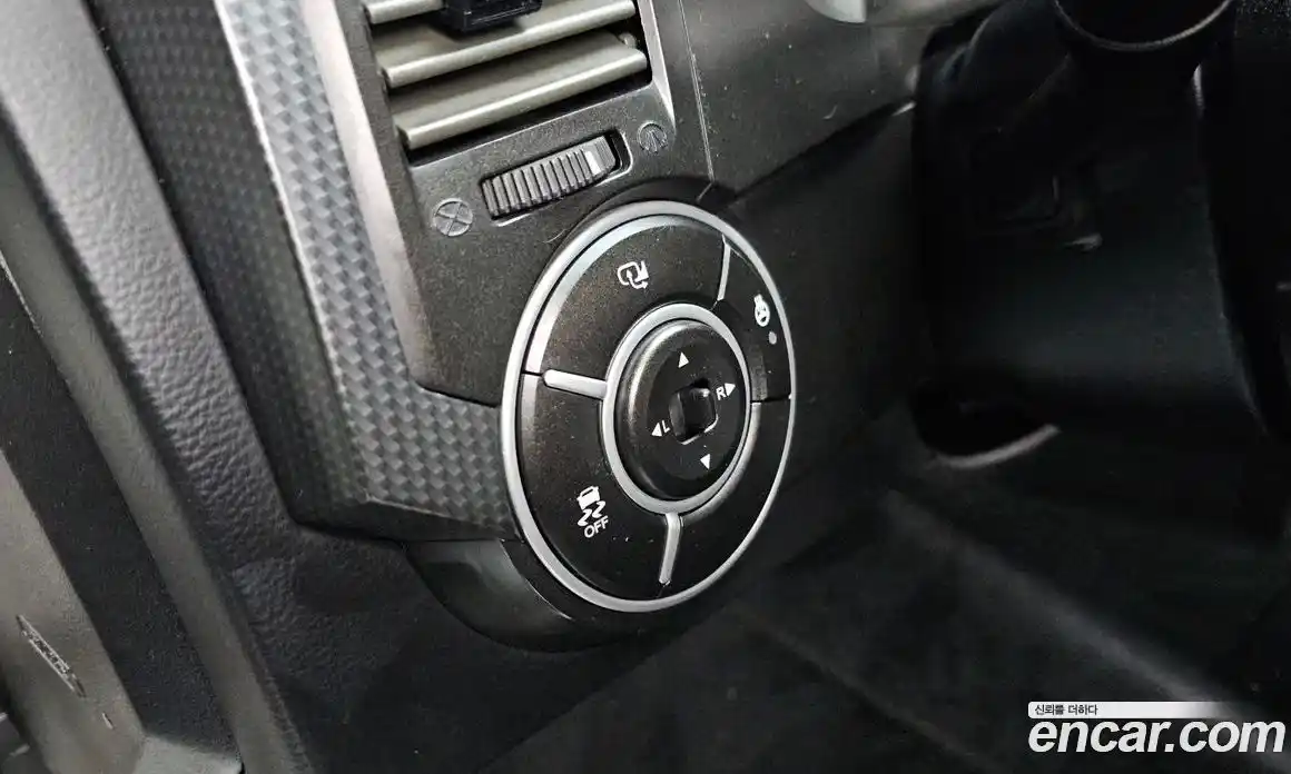 SsangYong Korando 2016 2.0 Автомат в Москве № 28771, фото 18