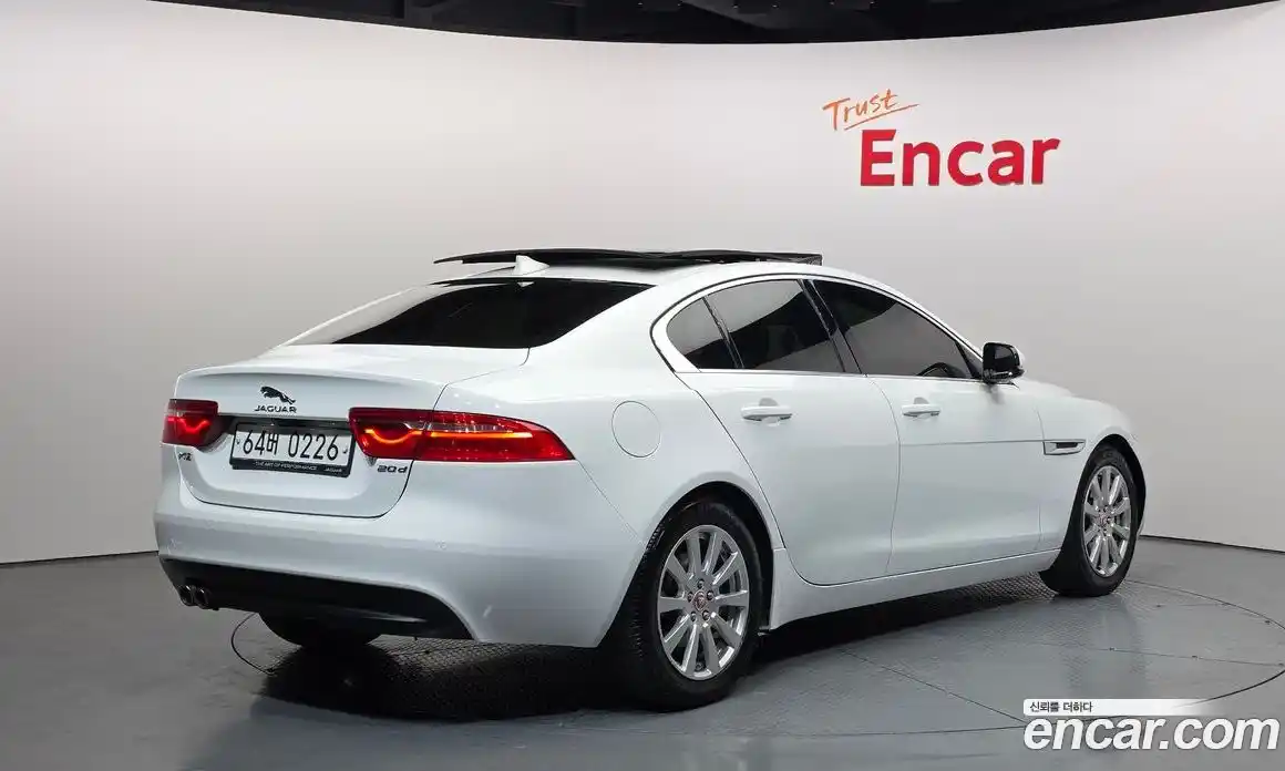 Jaguar XE 2016 2.0 Автомат в Москве № 295826, фото 7