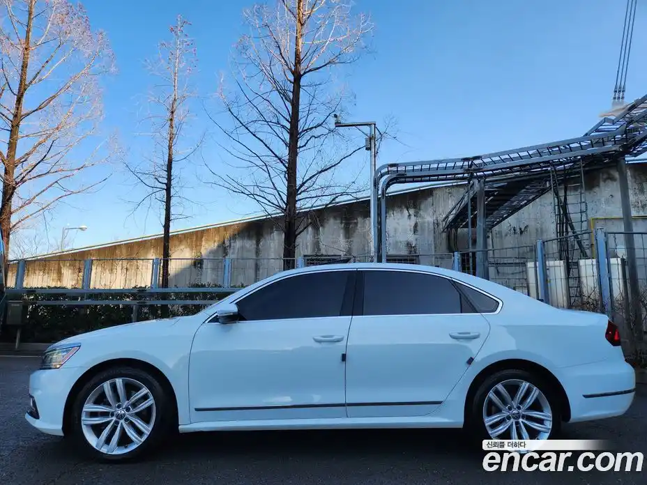 Volkswagen Passat 2018 2.0 Автомат в Москве № 301890, фото 8