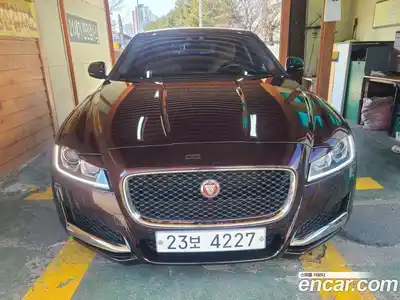 Jaguar XF, 2017
