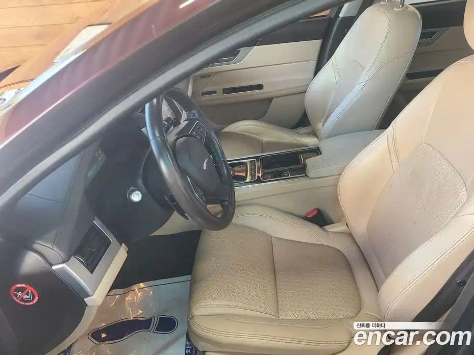 Jaguar XF 2017 2.0 Автомат в Москве № 305173, фото 7
