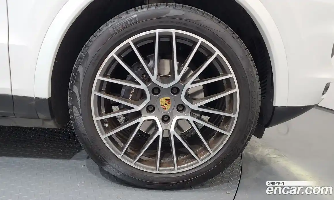 Porsche Cayenne 2021 3.0 Автомат в Москве № 312927, фото 5