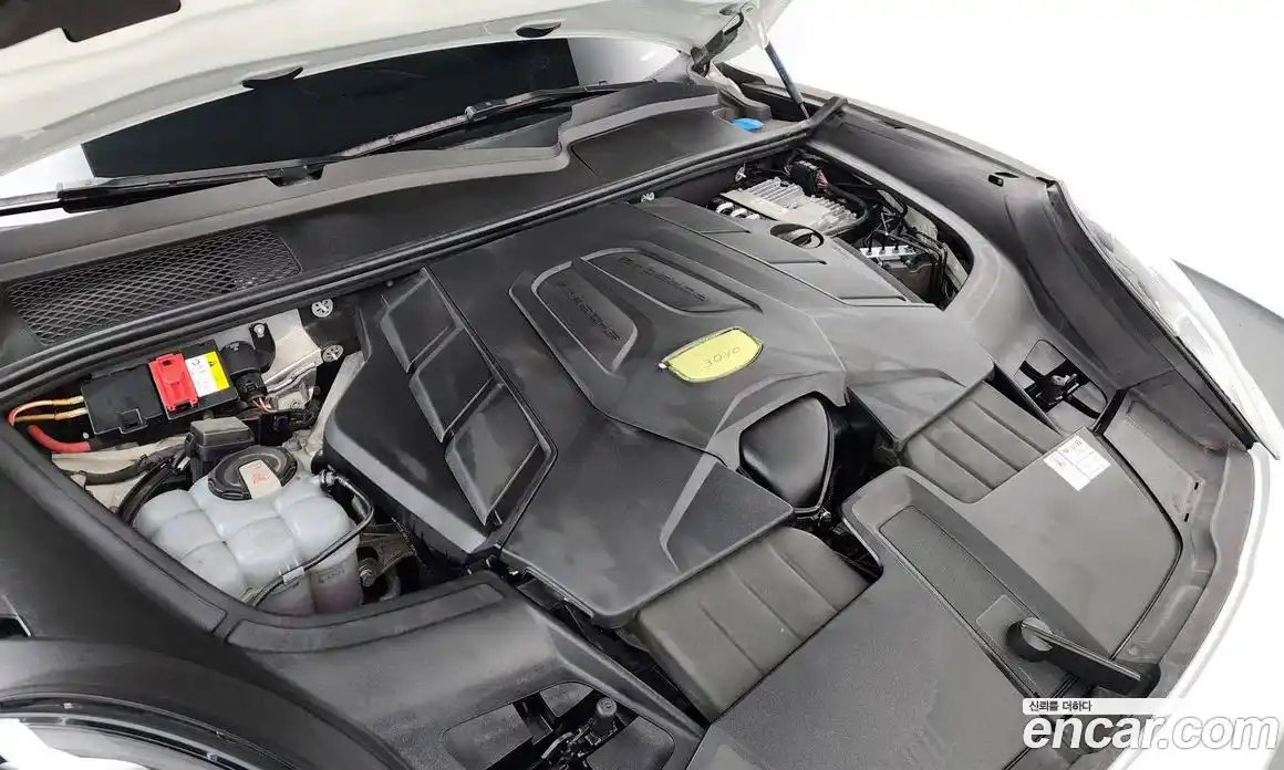 Porsche Cayenne 2021 3.0 Автомат в Москве № 312927, фото 6