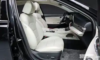 Hyundai Grandeur 2022 2.4 Автомат в Москве № 319521, миниатюра 5