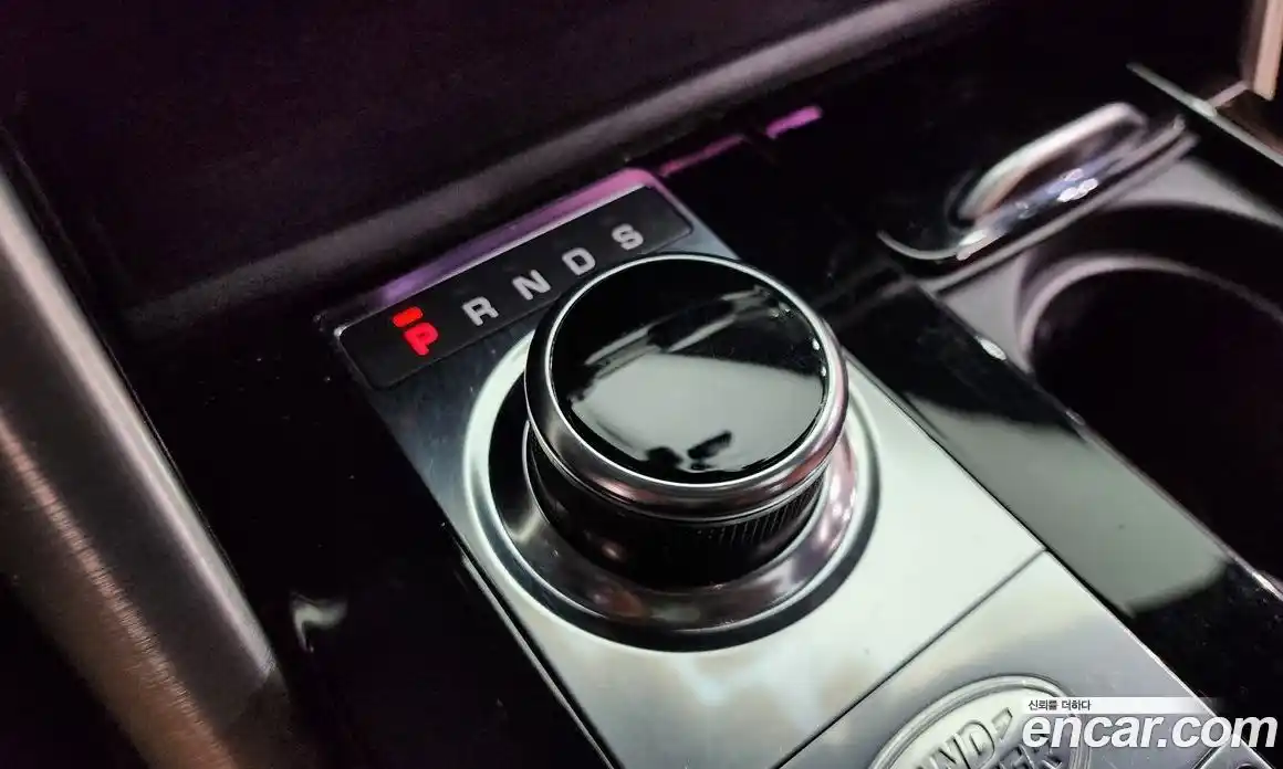 Land Rover Discovery 2018 3.0 Автомат в Москве № 328419, фото 2