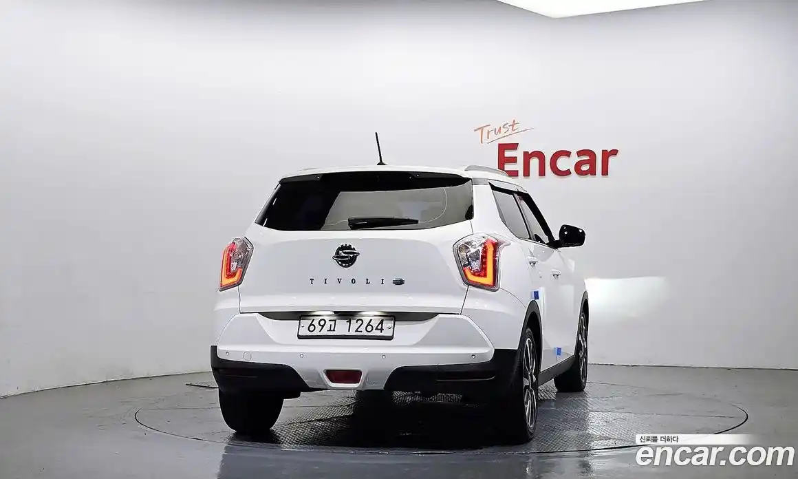 SsangYong TIBOLI 2016 1.6 Автомат в Москве № 33379, фото 3