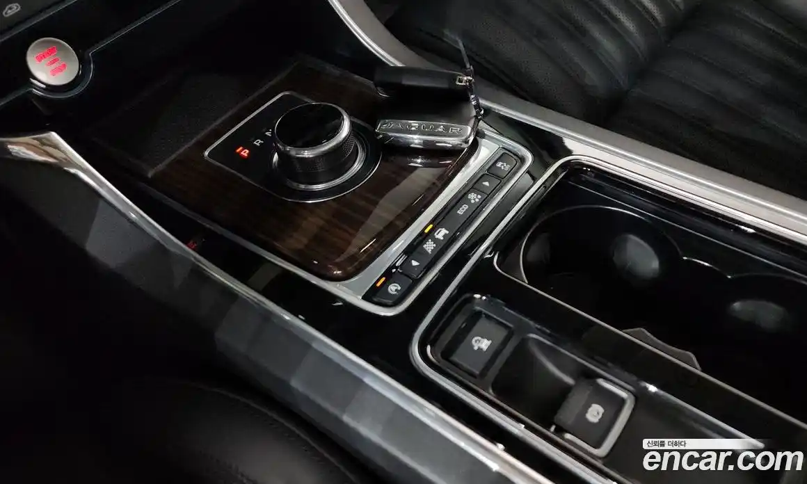 Jaguar XF 2017 2.0 Автомат в Москве № 335781, фото 19