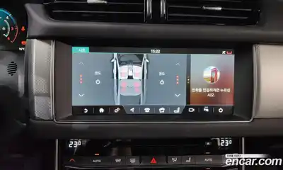 Jaguar XF 2017 2.0 Автомат в Москве № 335781, миниатюра 2