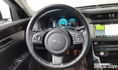 Jaguar XF 2017 2.0 Автомат в Москве № 335781, миниатюра 5