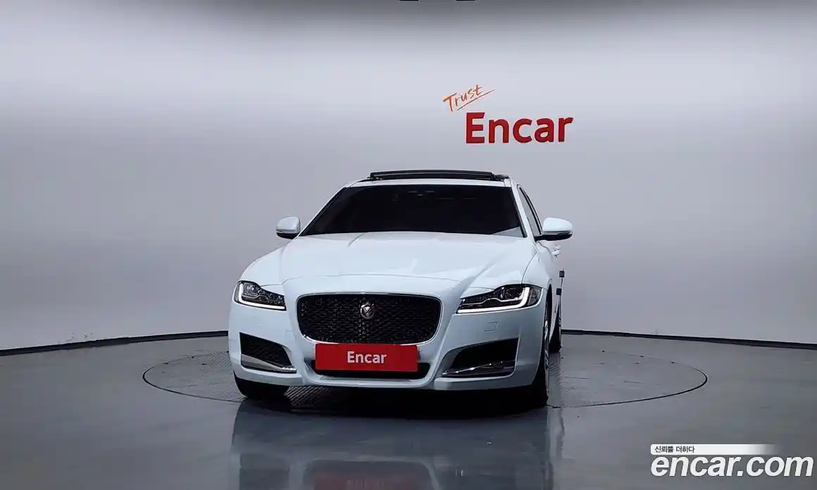 Jaguar XF 2017 2.0 Автомат в Москве № 335781, фото 6