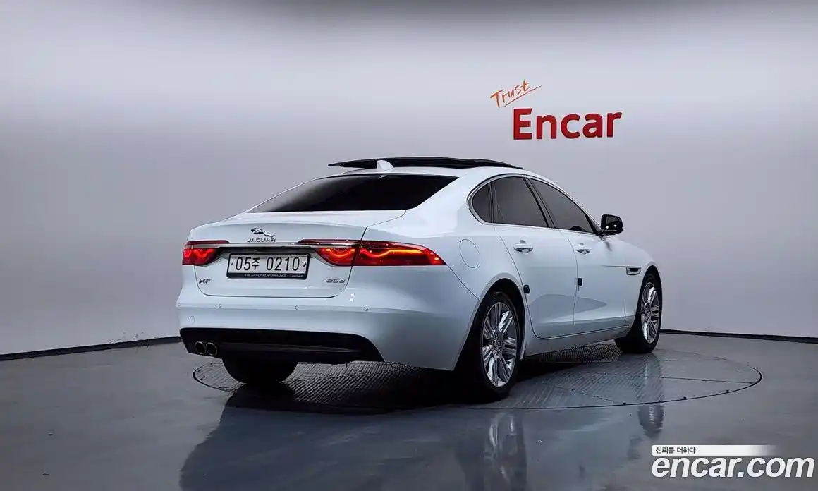 Jaguar XF 2017 2.0 Автомат в Москве № 335781, фото 8