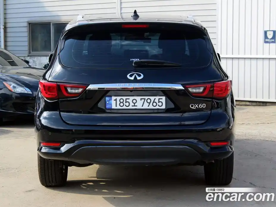 Infiniti QX60 2018 3.5 Автомат в Москве № 336596, фото 4