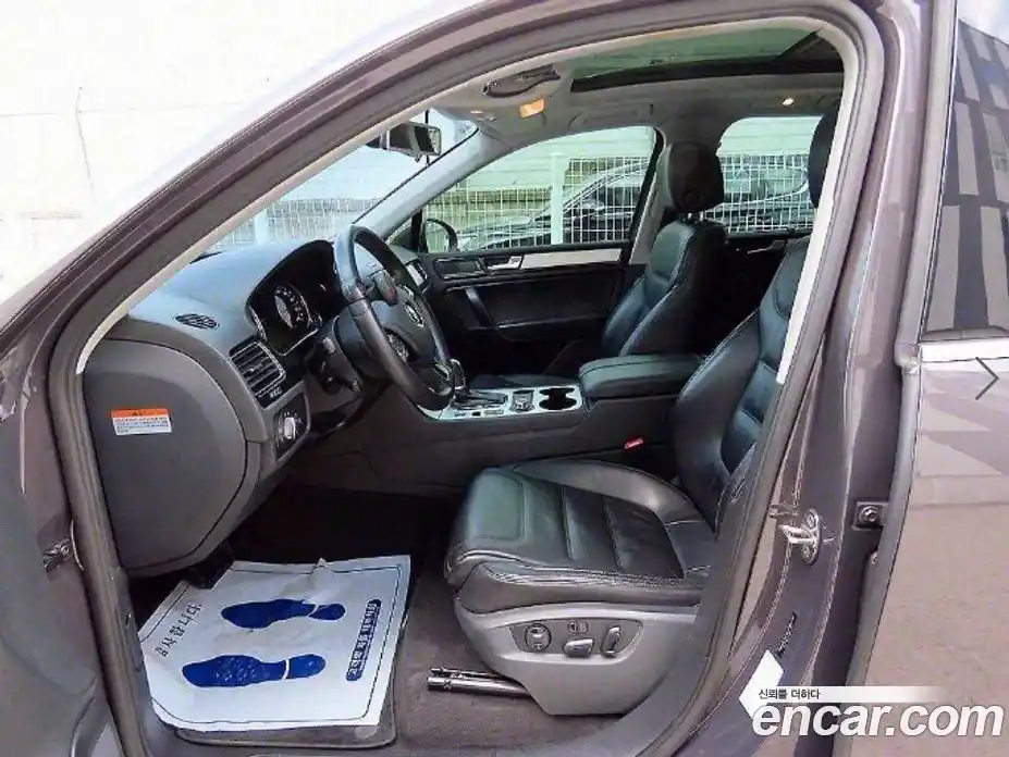 Volkswagen Touareg 2012 3.0 Автомат в Москве № 359182, фото 5