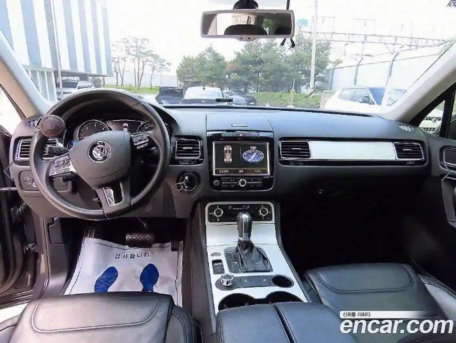 Volkswagen Touareg 2012 3.0 Автомат в Москве № 359182, фото 7