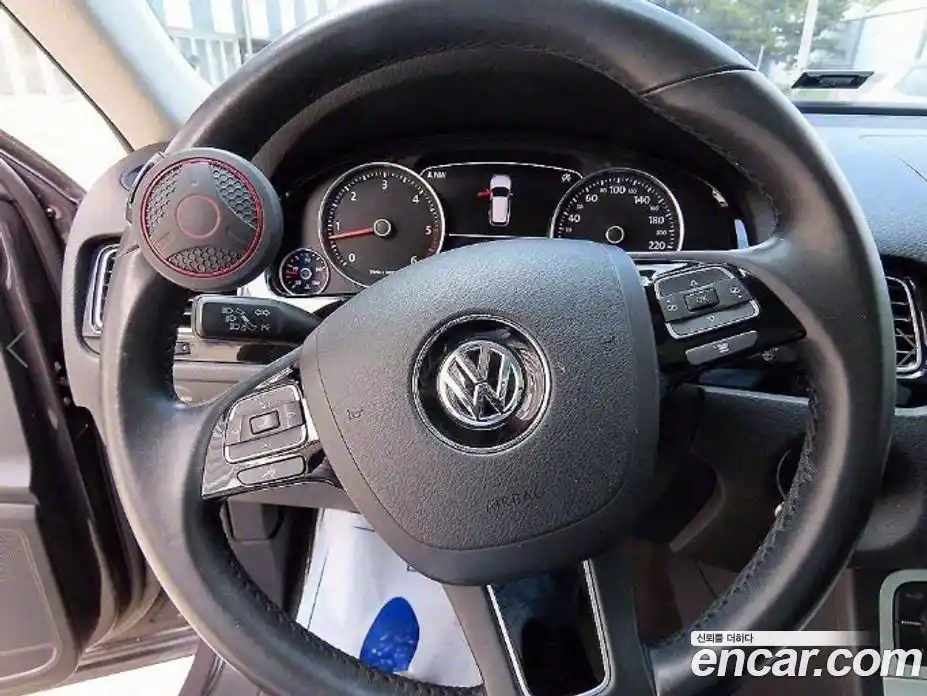 Volkswagen Touareg 2012 3.0 Автомат в Москве № 359182, фото 8