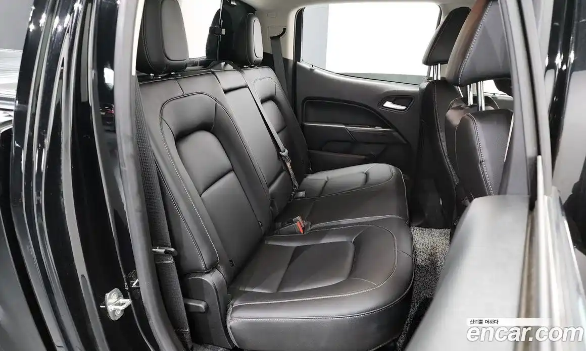 Chevrolet Colorado 2022 3.6 Автомат в Москве № 36958, фото 19