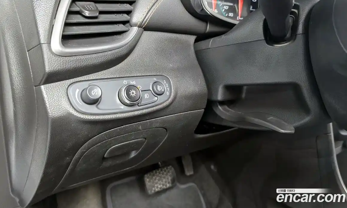 Chevrolet Trax 2020 1.4 Автомат в Москве № 37120, фото 3