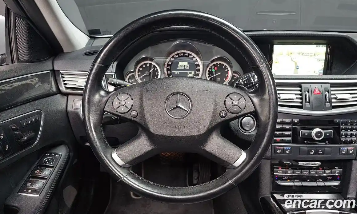 Mercedes-Benz E-Class 2011 3.5 Автомат в Москве № 372312, фото 13