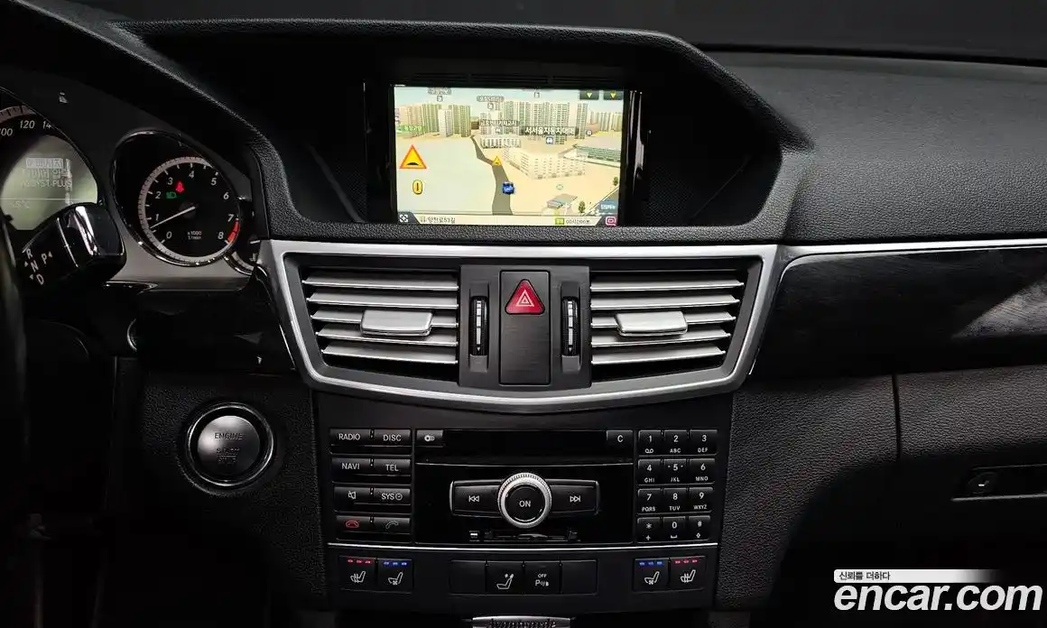 Mercedes-Benz E-Class 2011 3.5 Автомат в Москве № 372312, фото 14