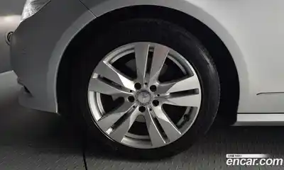 Mercedes-Benz E-Class 2011 3.5 Автомат в Москве № 372312, миниатюра 5