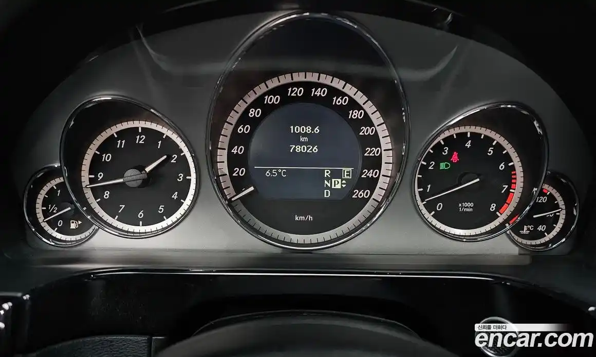 Mercedes-Benz E-Class 2011 3.5 Автомат в Москве № 372312, фото 8