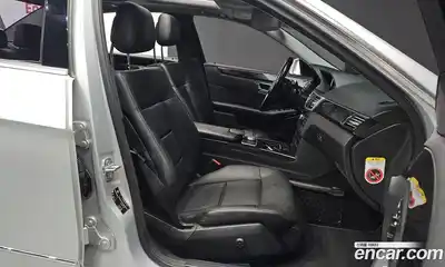 Mercedes-Benz E-Class 2011 3.5 Автомат в Москве № 372312, миниатюра 10