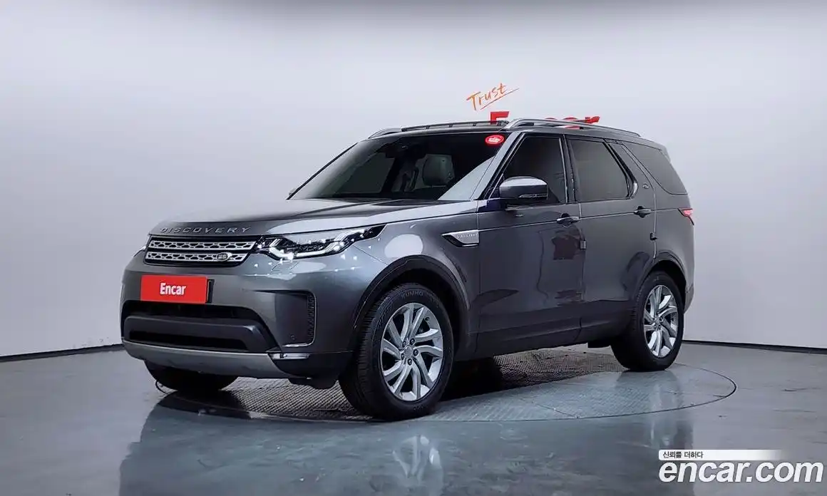 Land Rover Discovery 2019 3.0 Автомат в Москве № 374797, фото 1