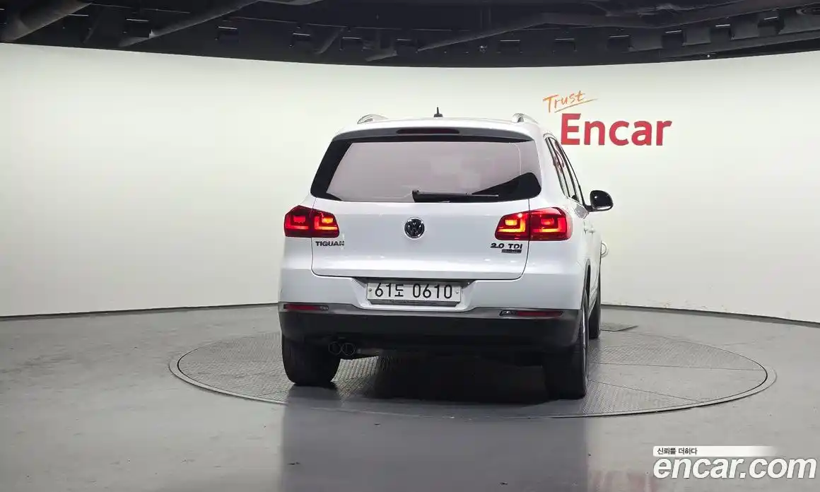 Volkswagen Tiguan 2016 2.0 Автомат в Москве № 400577, фото 4