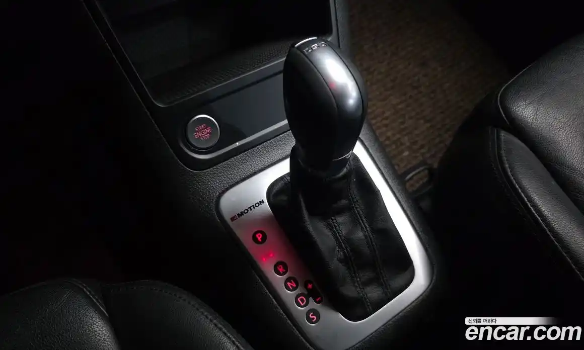 Volkswagen Tiguan 2016 2.0 Автомат в Москве № 400577, фото 9