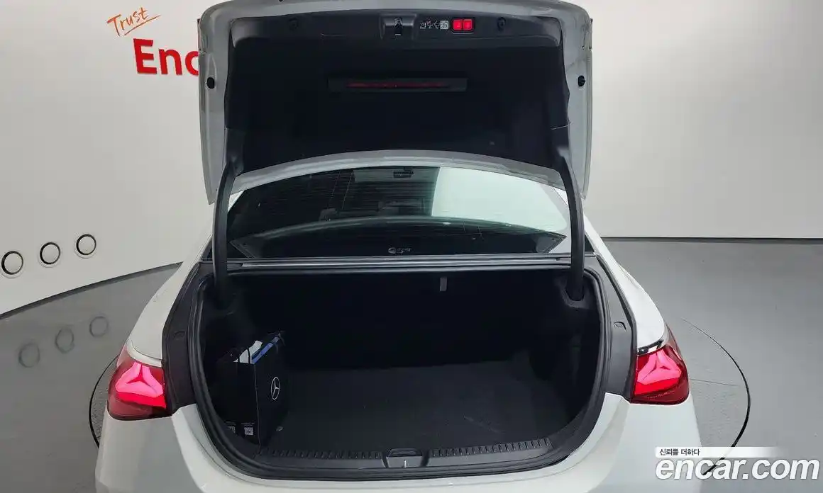 Mercedes-Benz E-Class 2024 2.0 Автомат в Москве № 409261, фото 20