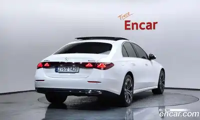 Mercedes-Benz E-Class 2024 2.0 Автомат в Москве № 409261, миниатюра 2