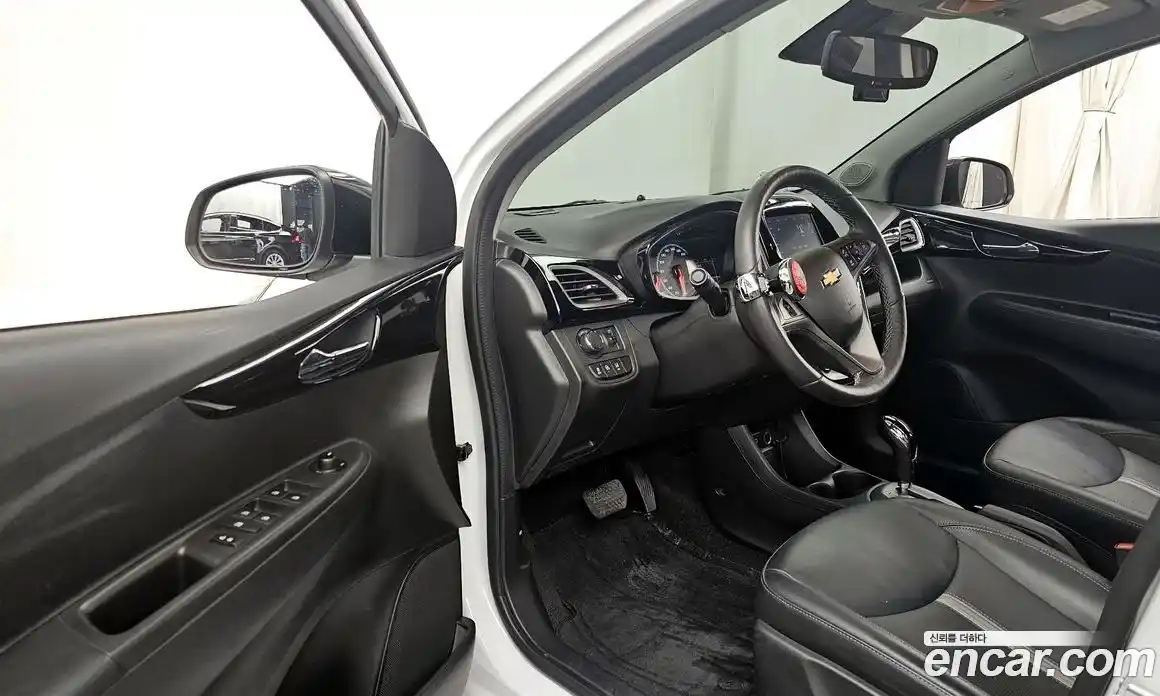 Chevrolet Spark 2022 1.0 Автомат в Москве № 410979, фото 10