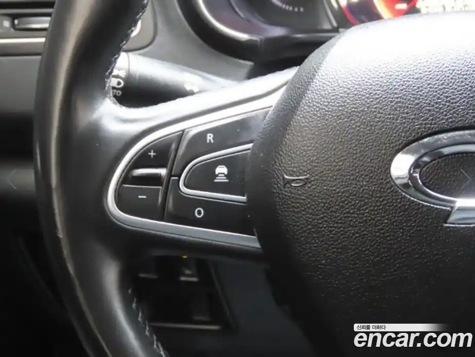 Renault QM6 2023 2.0 Автомат в Москве № 424232, фото 13