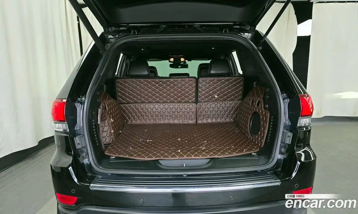 Jeep Cherokee 2020 3.6 Автомат в Москве № 432728, фото 20