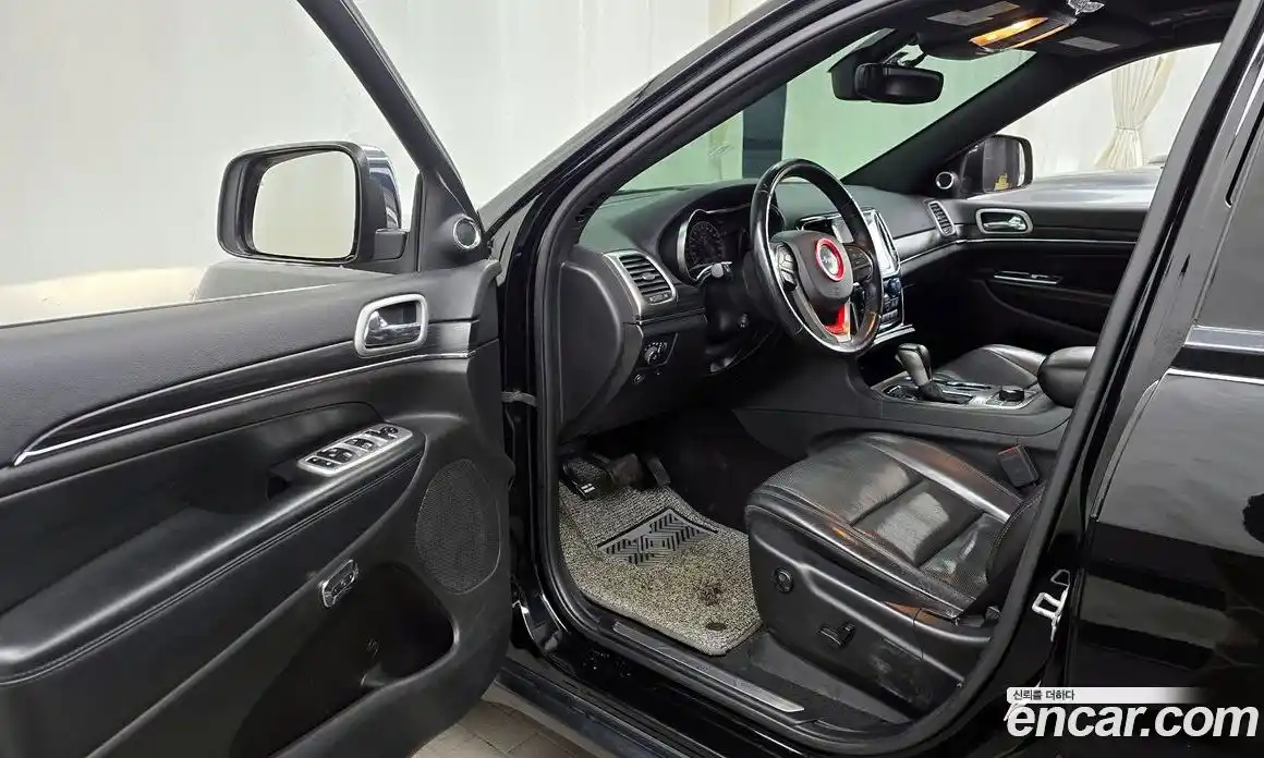 Jeep Cherokee 2020 3.6 Автомат в Москве № 432728, фото 10