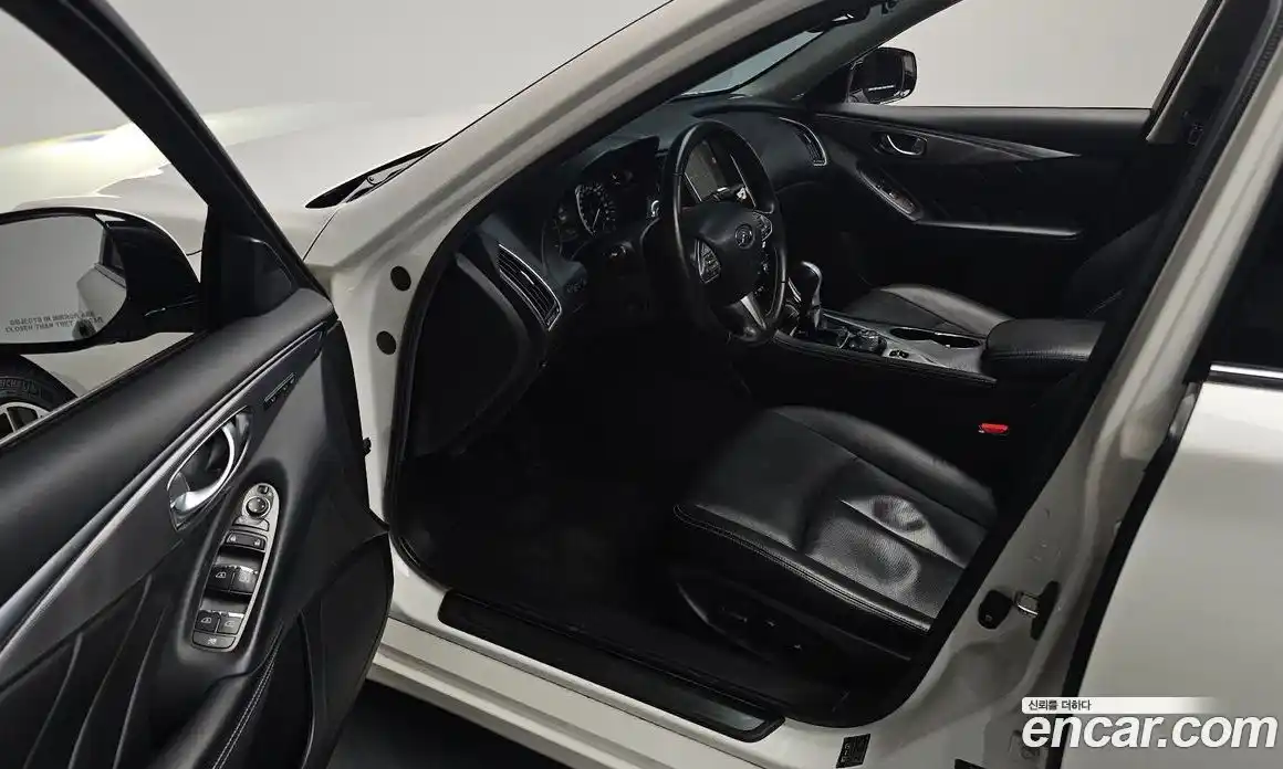 Infiniti Q50 2016 2.1 Автомат в Москве № 433524, фото 11