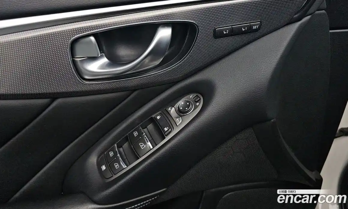 Infiniti Q50 2016 2.1 Автомат в Москве № 433524, фото 17