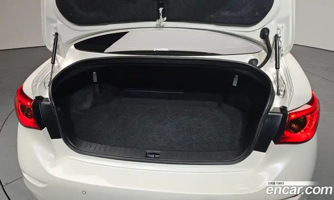 Infiniti Q50 2016 2.1 Автомат в Москве № 433524, фото 20